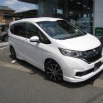 綺麗なフリード入荷しました。