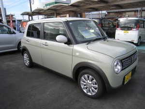 ツートンカラーのラパン入荷!!