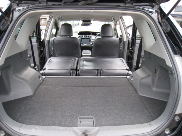 二列目を倒せばより大容量収納！倒さなくても収納大！