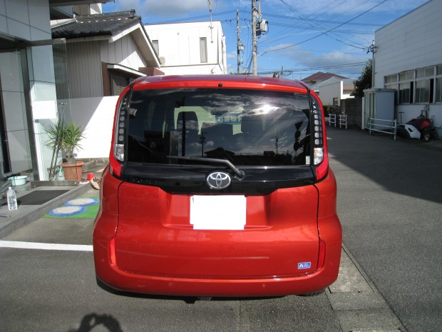 大きなバックドアで荷物の積み下ろしもラクラク