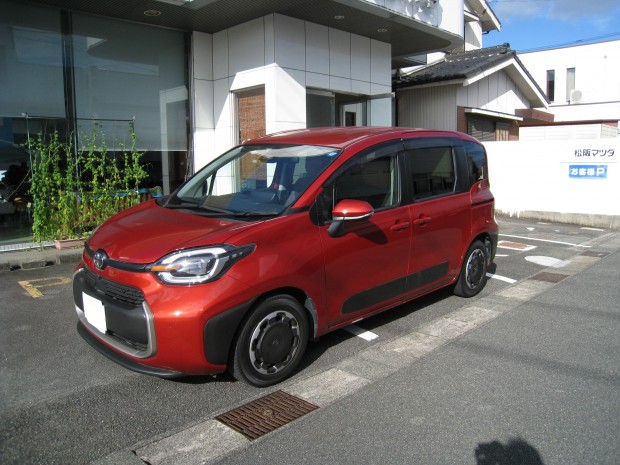 塗装の艶も眩く光ってます。